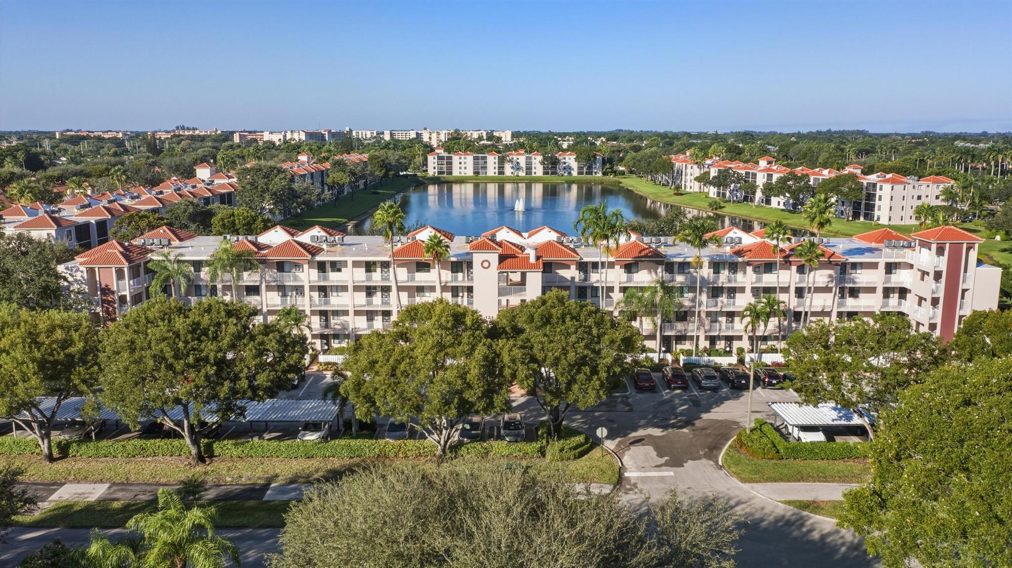 HUNTINGTON POINTE - Residential