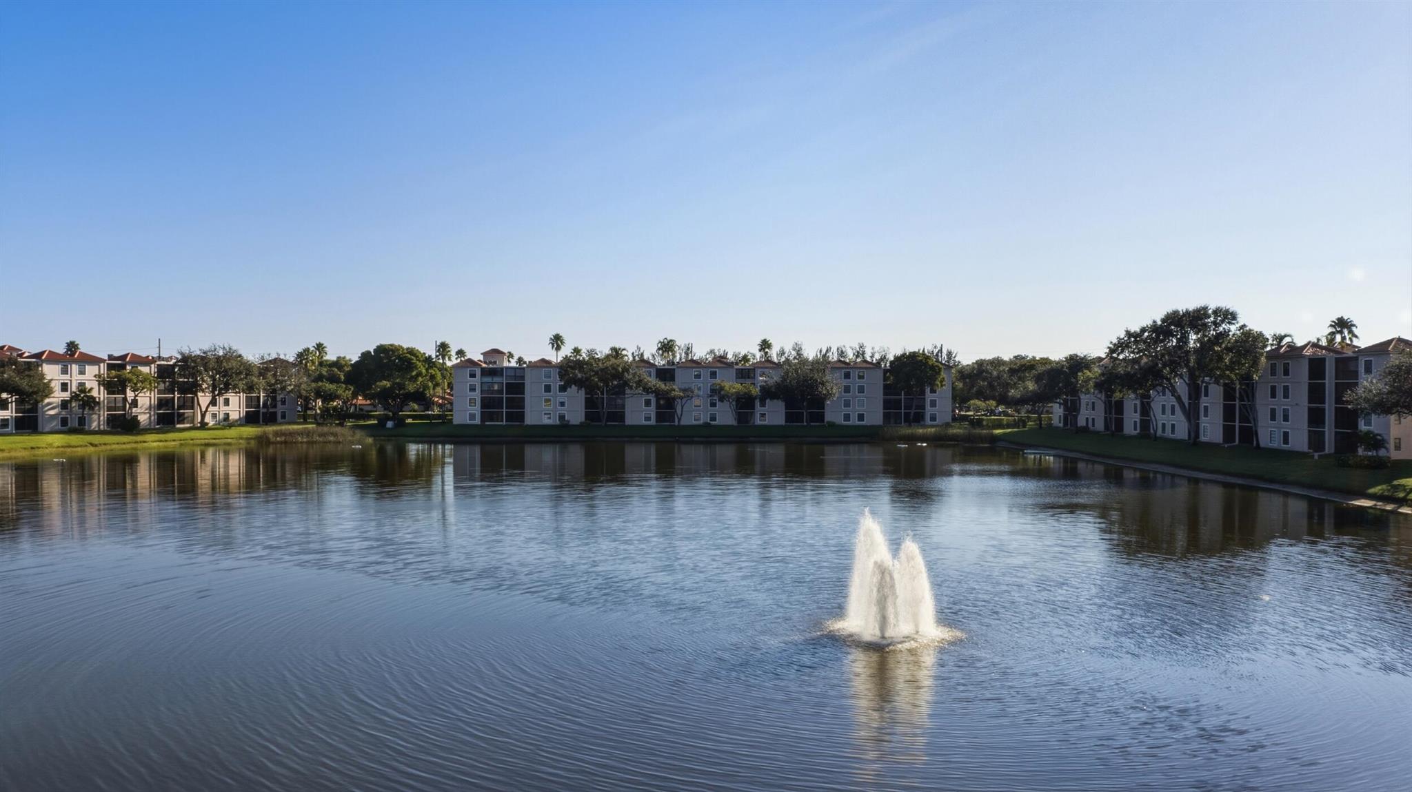 HUNTINGTON POINTE - Residential