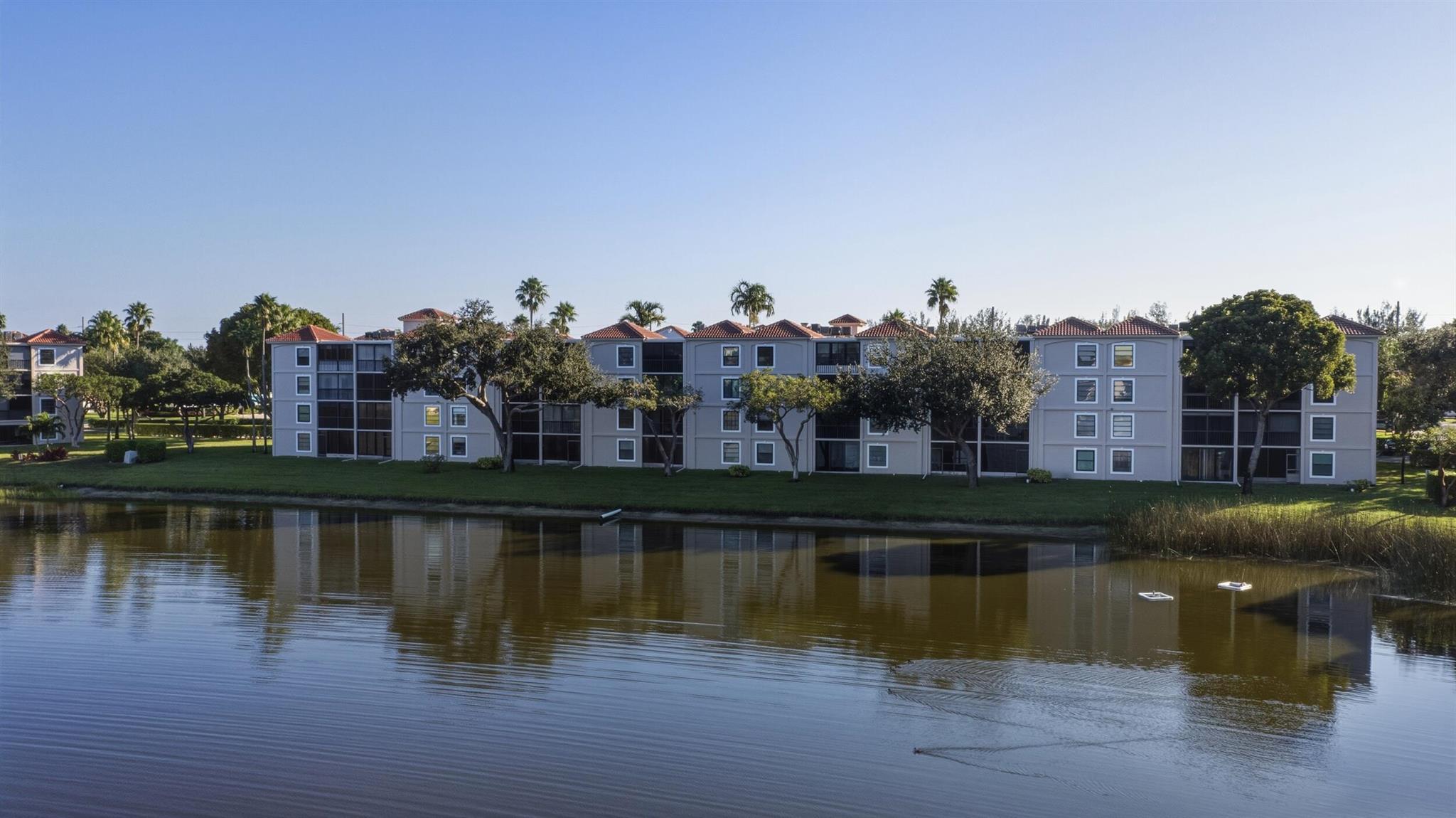 HUNTINGTON POINTE - Residential