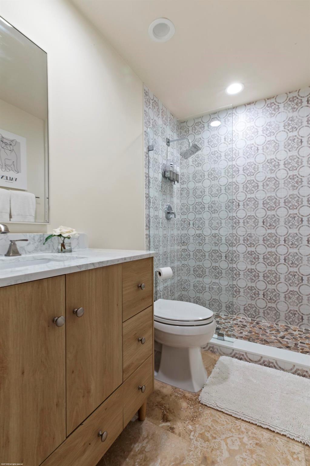 BEDFORD MEWS AT WELLINGTO - Residential Lease