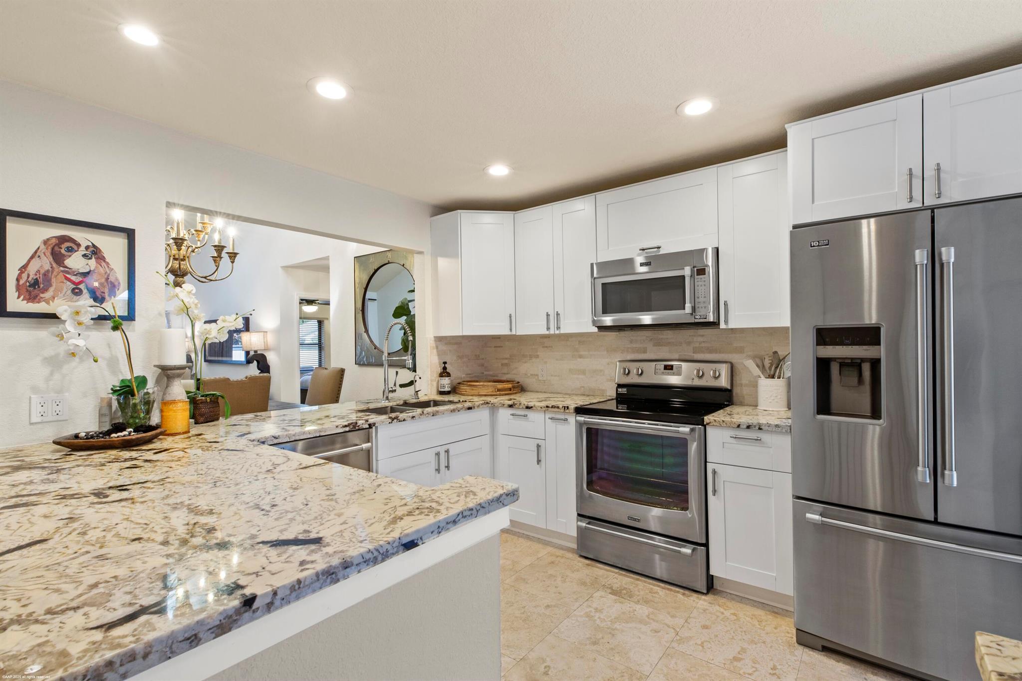 BEDFORD MEWS AT WELLINGTO - Residential Lease