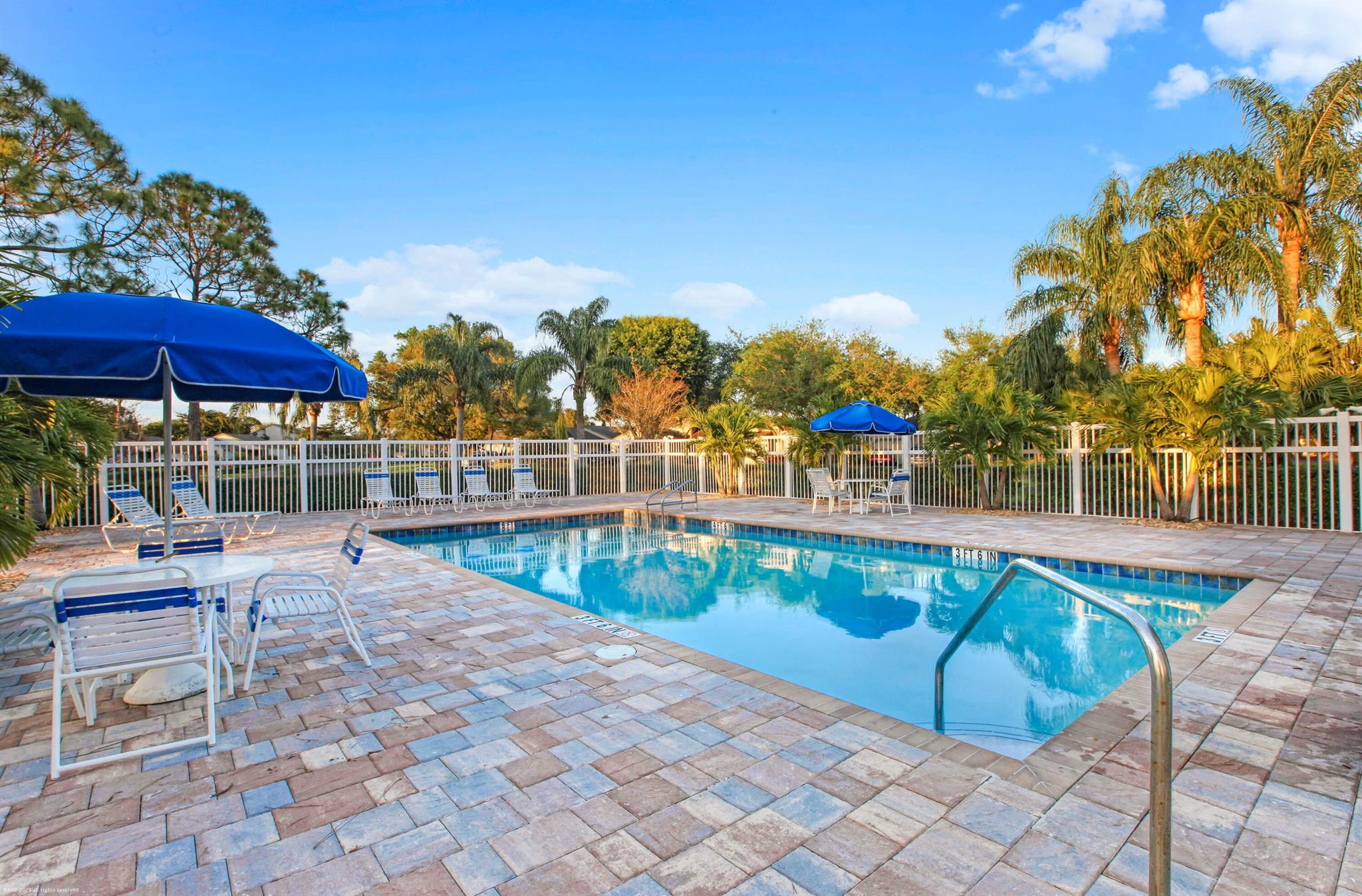 BEDFORD MEWS AT WELLINGTO - Residential Lease