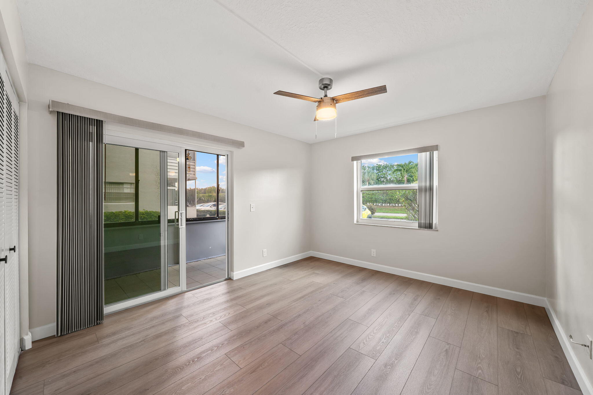 KINGS POINT FLANDERS CONDOS - Residential