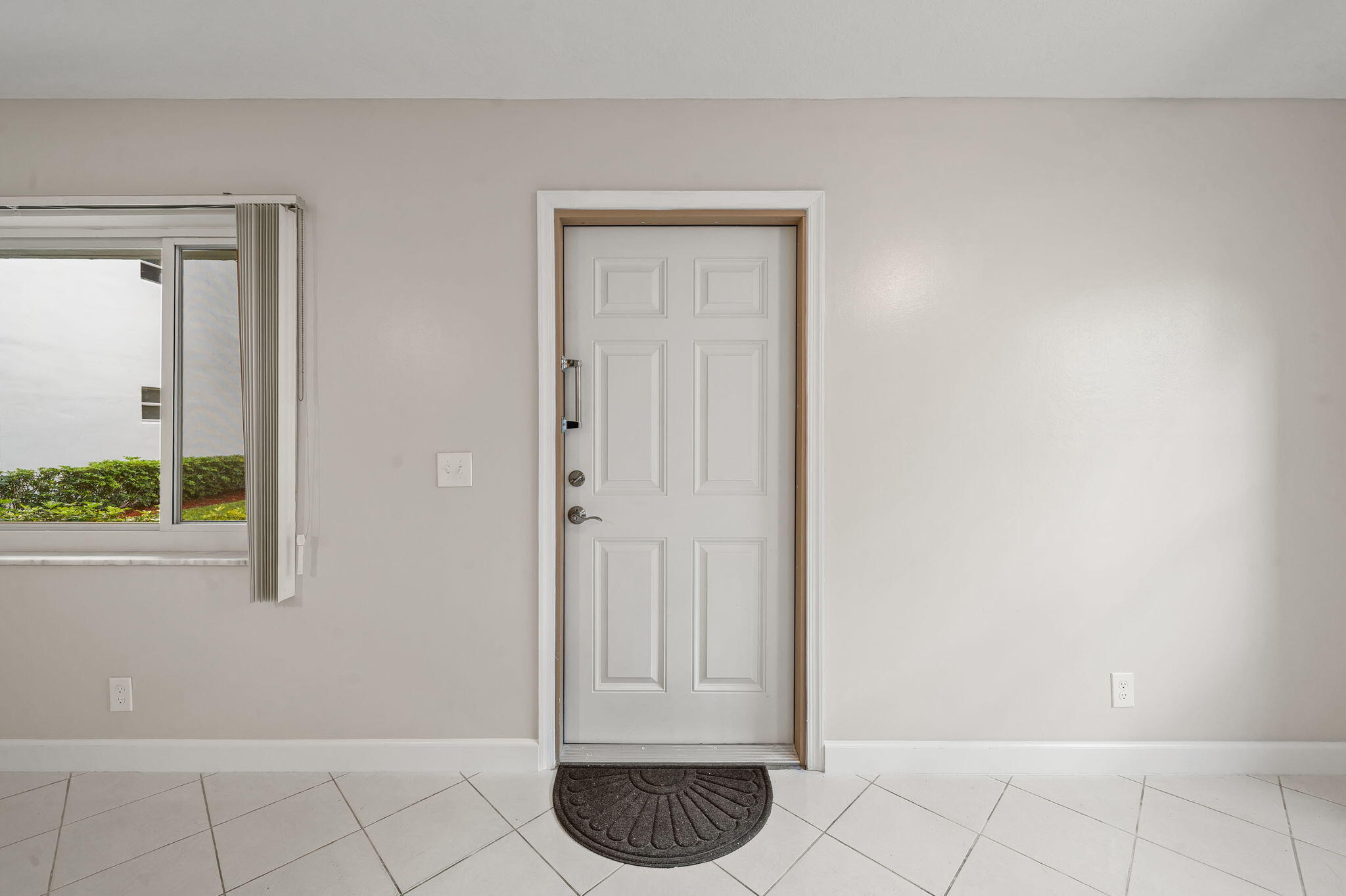 KINGS POINT FLANDERS CONDOS - Residential