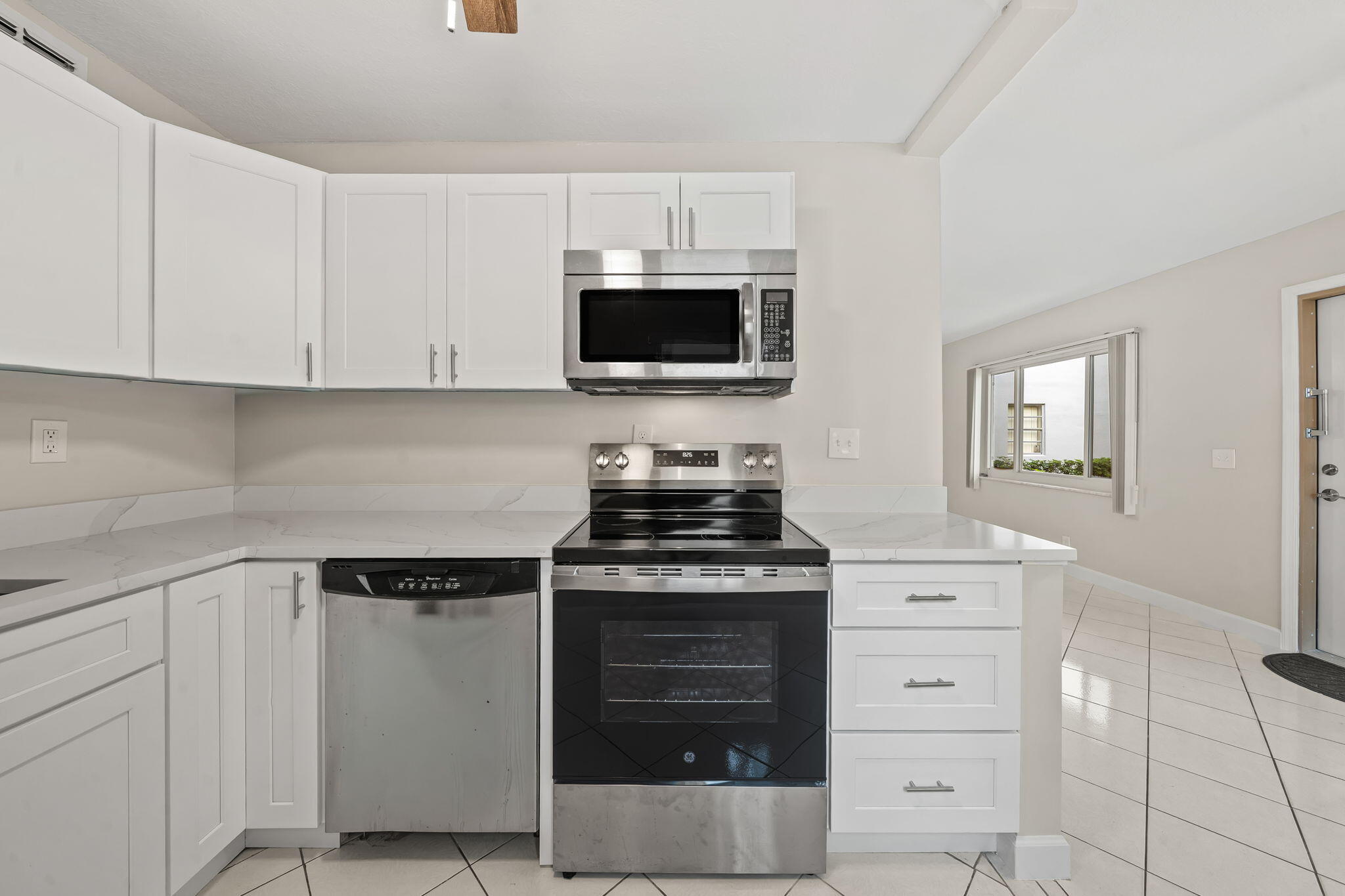 KINGS POINT FLANDERS CONDOS - Residential