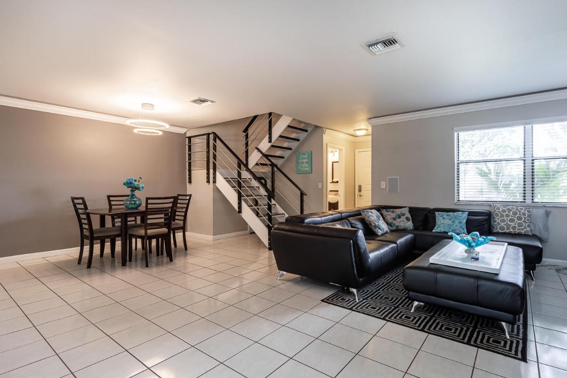 NORTHPOINTE I - Residential