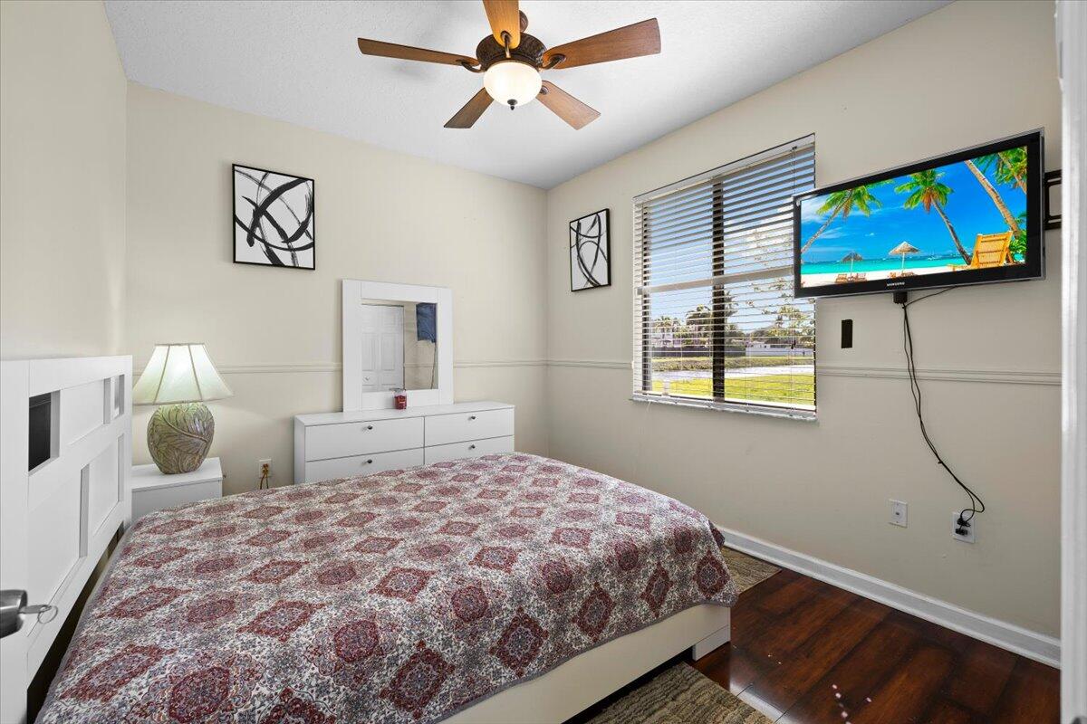 BLACK CREEK HOMES - Residential