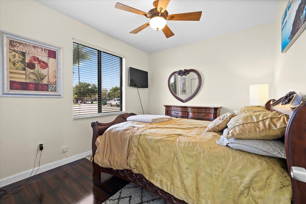 BLACK CREEK HOMES - Residential