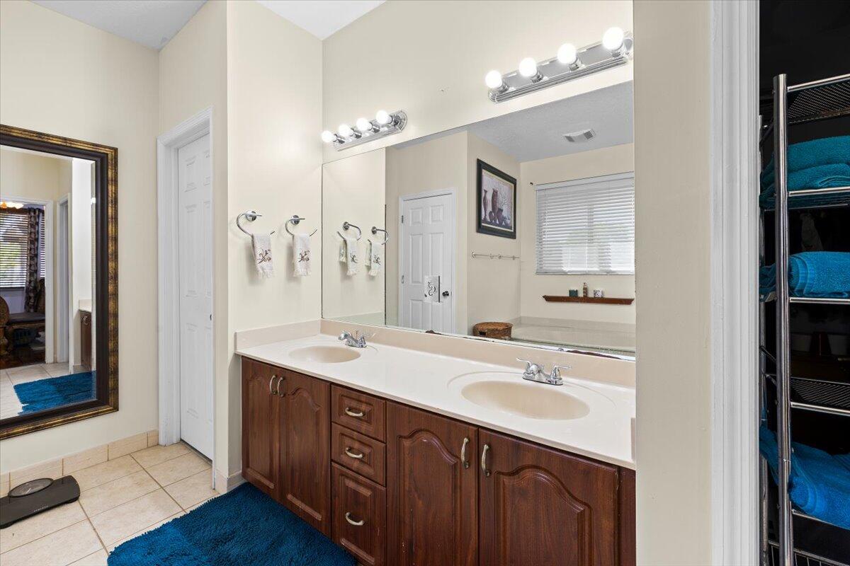 BLACK CREEK HOMES - Residential