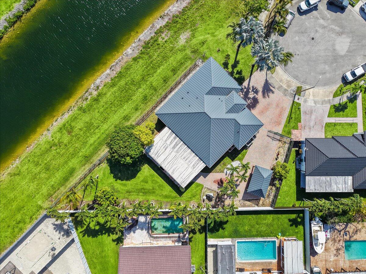 BLACK CREEK HOMES - Residential