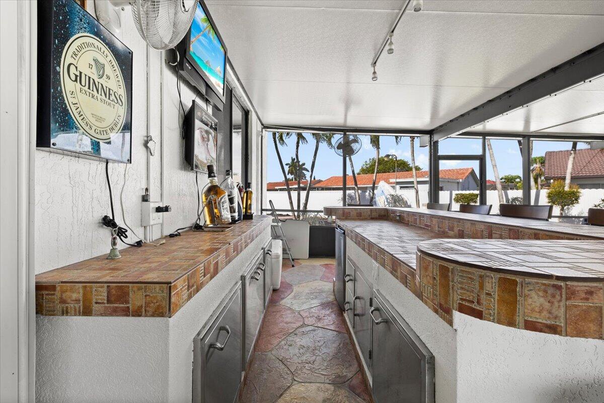 BLACK CREEK HOMES - Residential