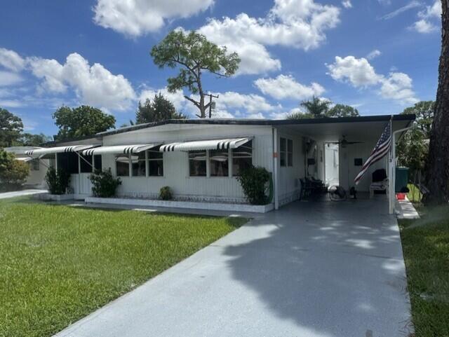 4042 Royal Manor Boulevard