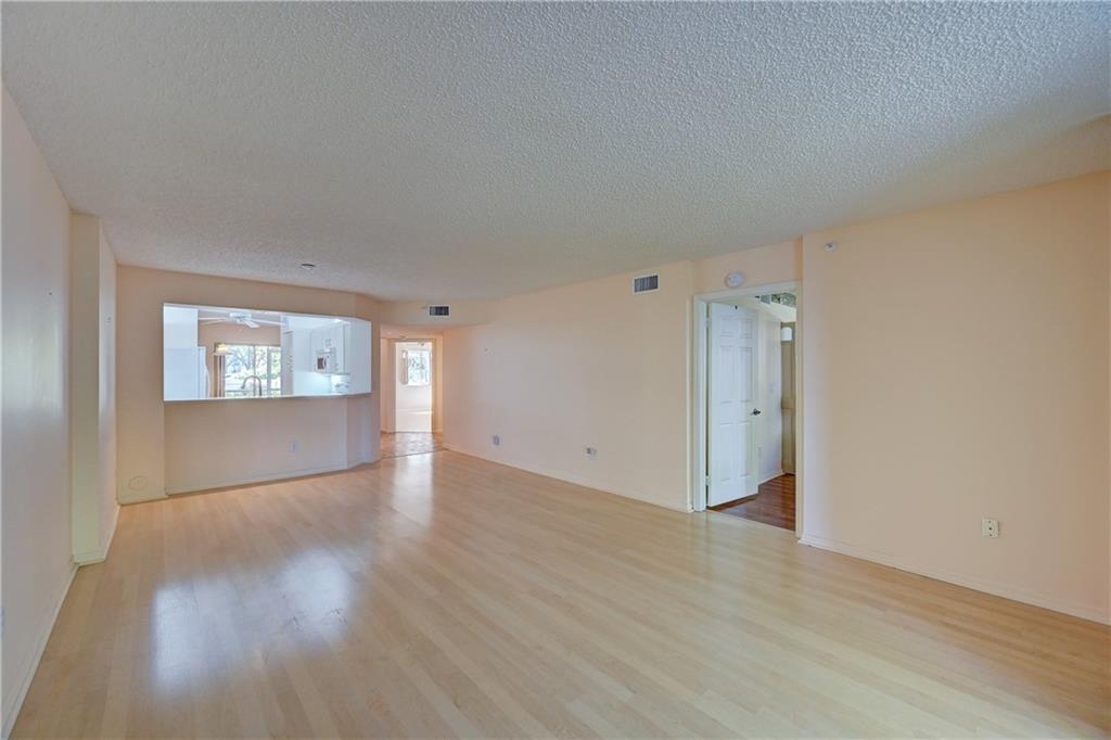 Weldon at Kings Point - Residential
