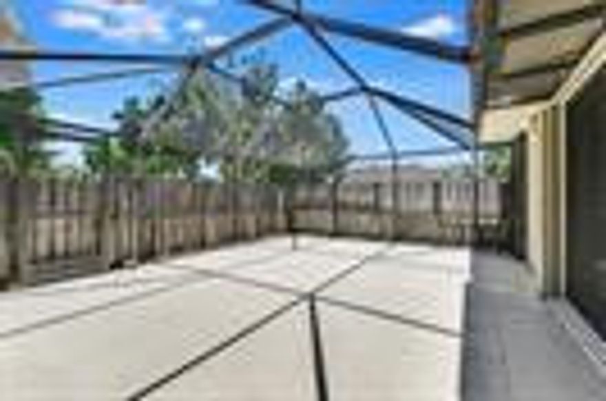 Beautiful townhouse. Very good schools. A must see