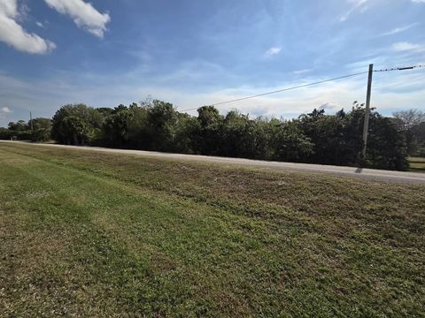 19542 Green Grove Court Loxahatchee FL 33470