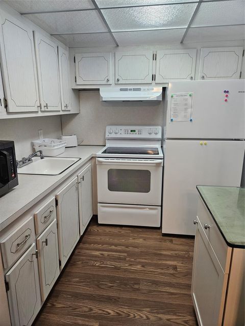 Photo of 82 Tilford D #82, Deerfield Beach, FL 33442 (MLS # B26014274)