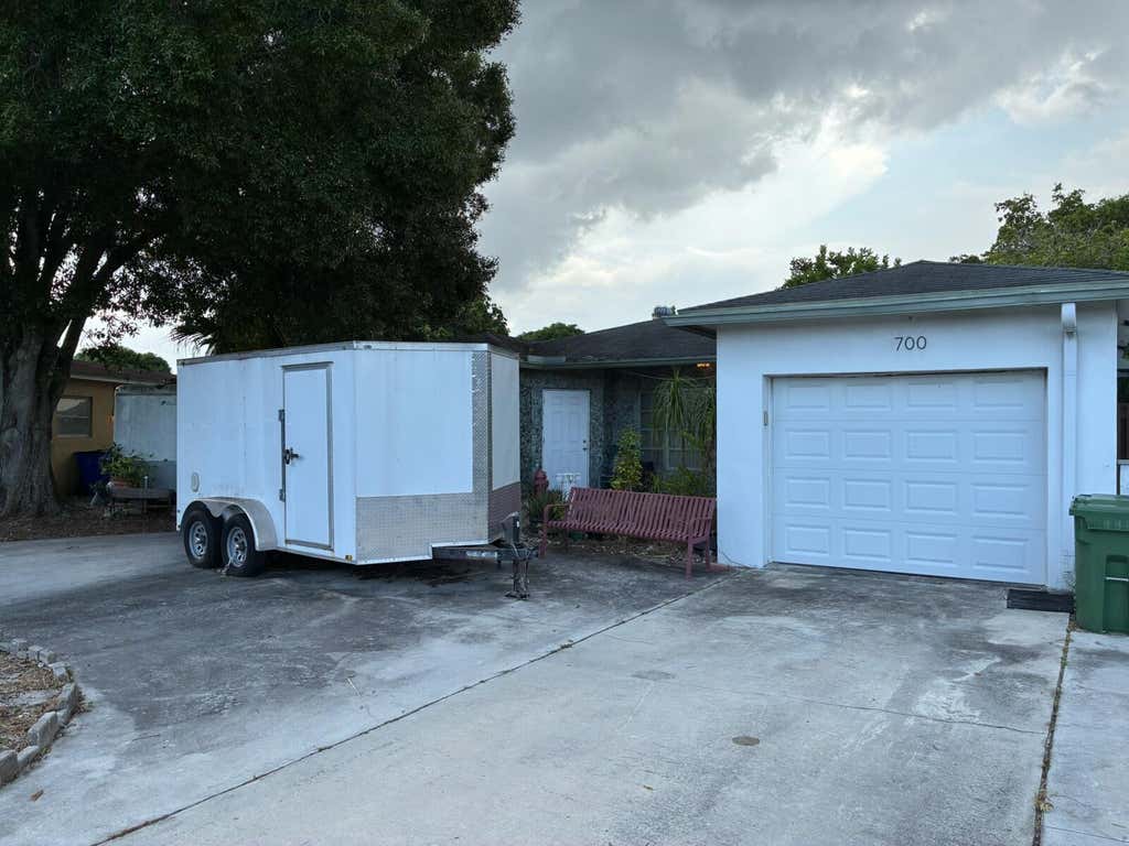 Photo of 700 SW 50TH Avenue, Margate, FL 33068 (MLS # B26067766)