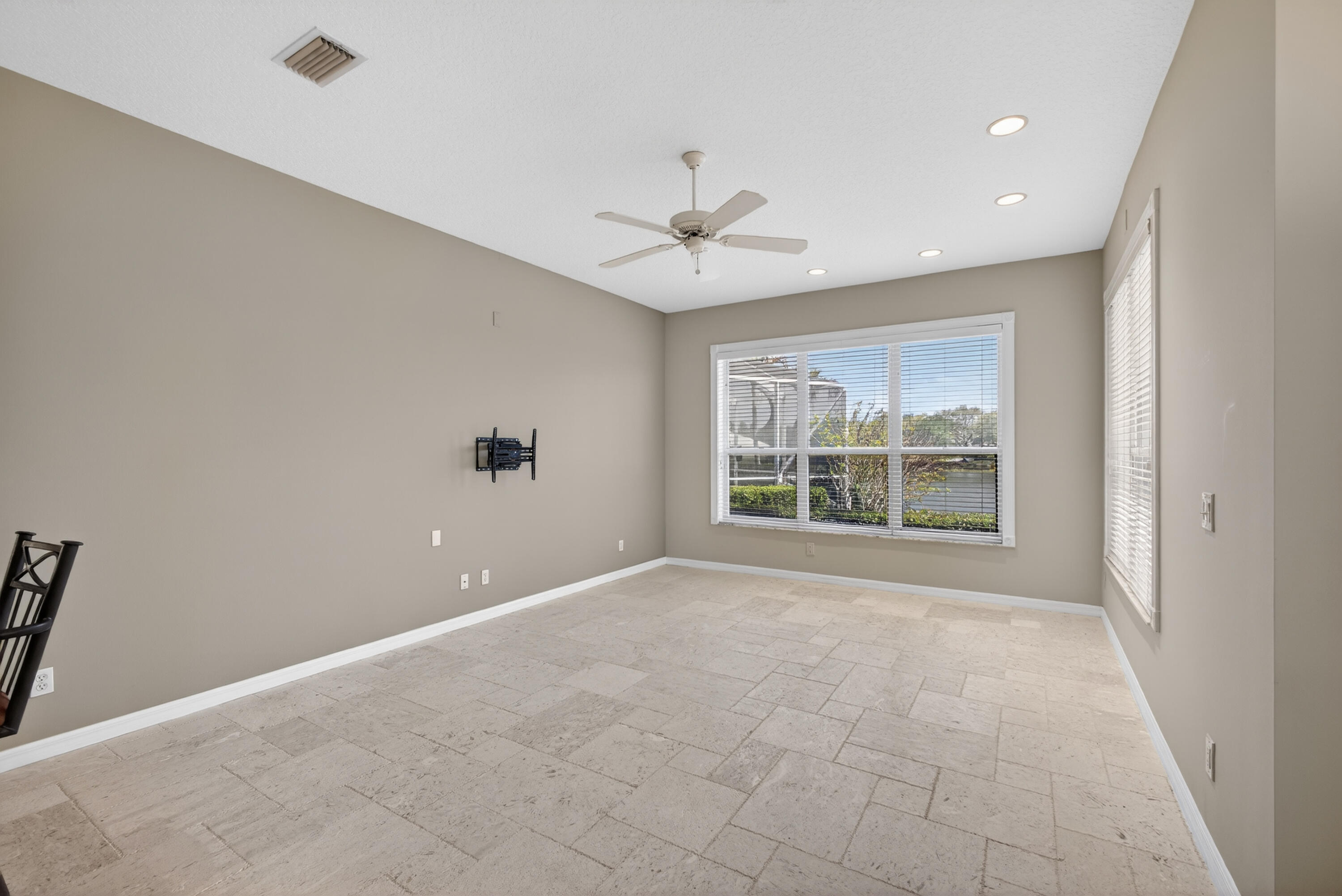 MONARCH - Residential