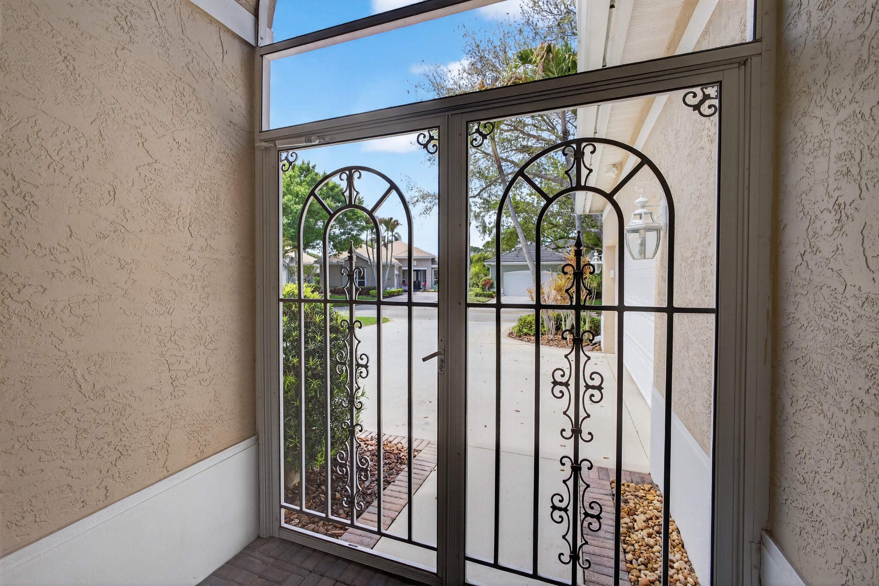 MONARCH - Residential