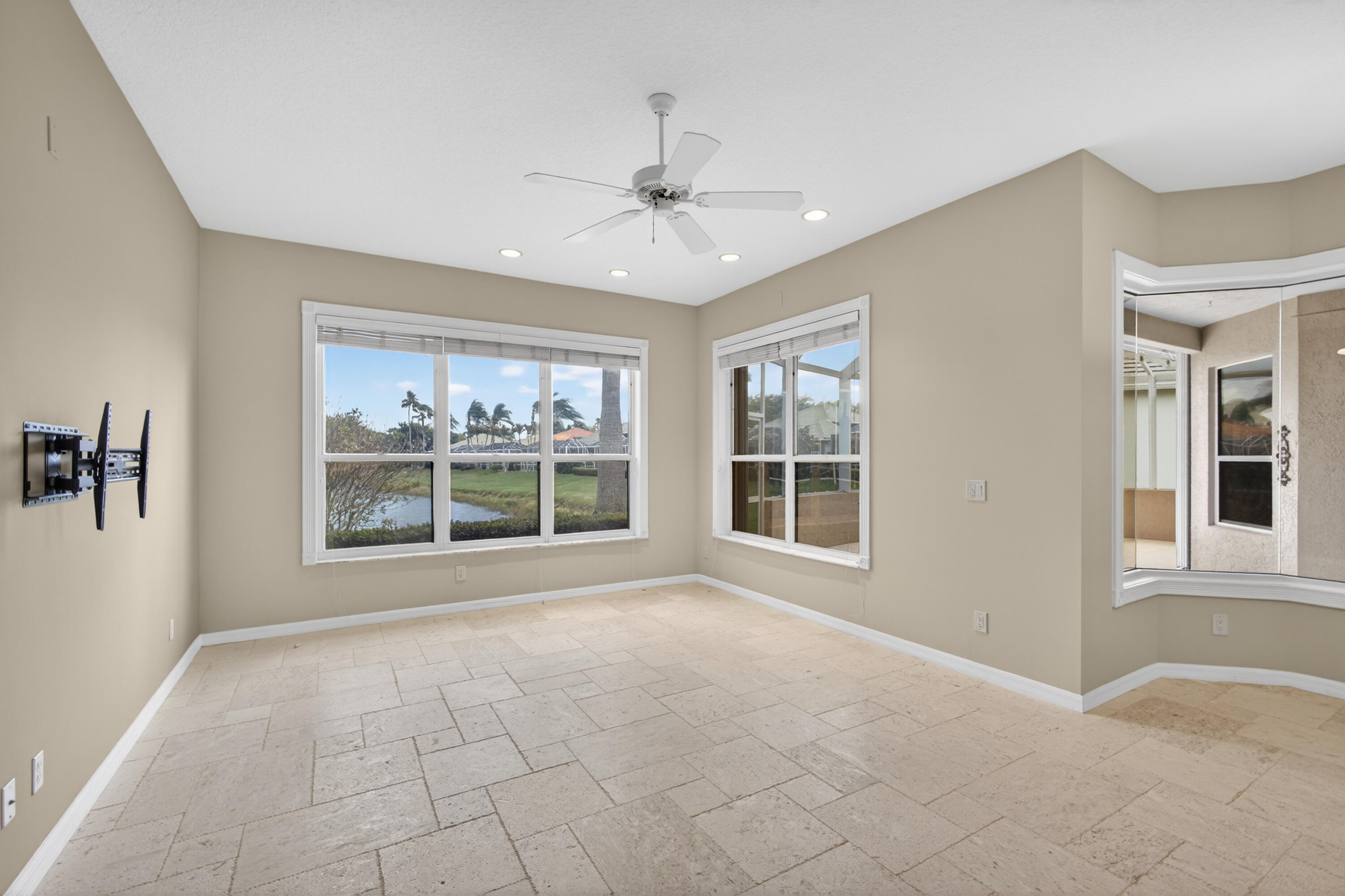 MONARCH - Residential