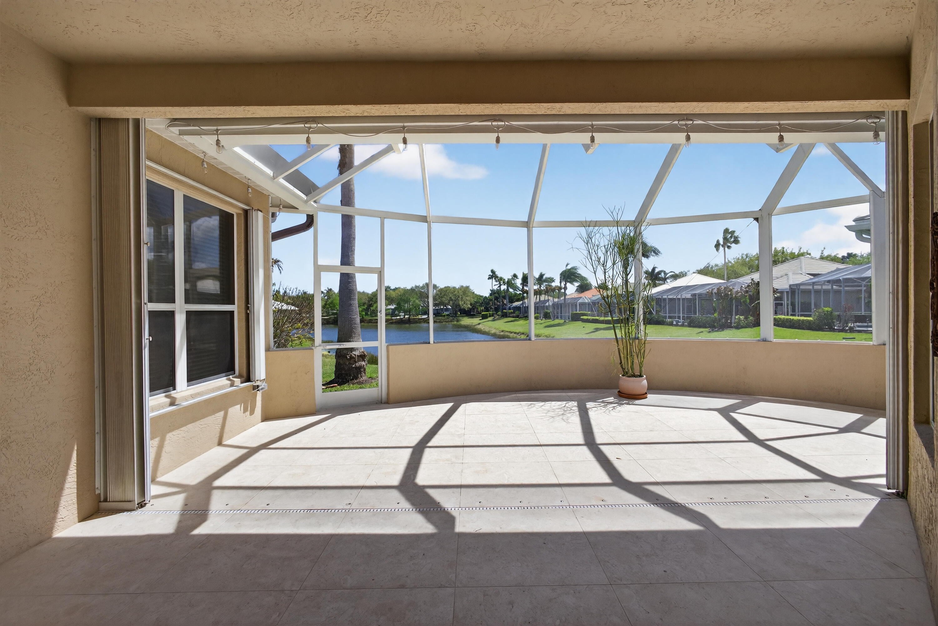 MONARCH - Residential