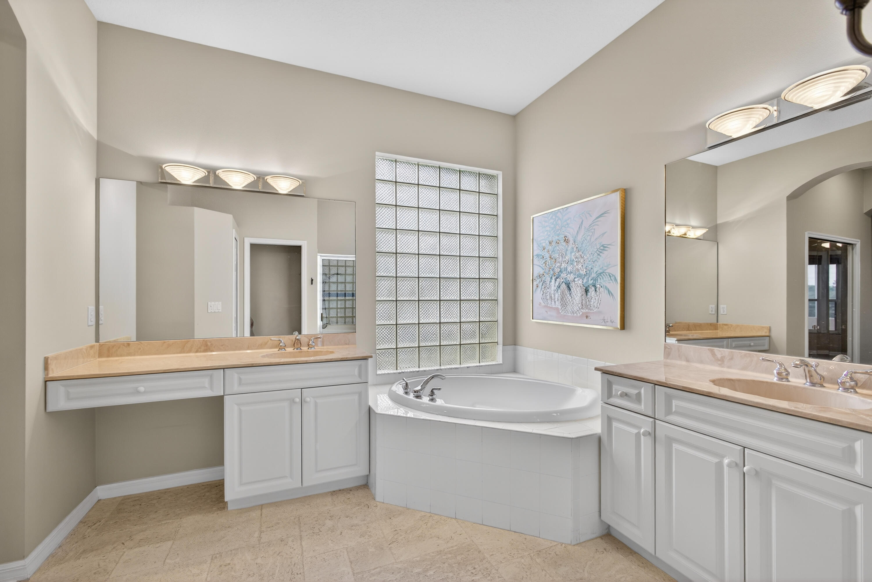 MONARCH - Residential