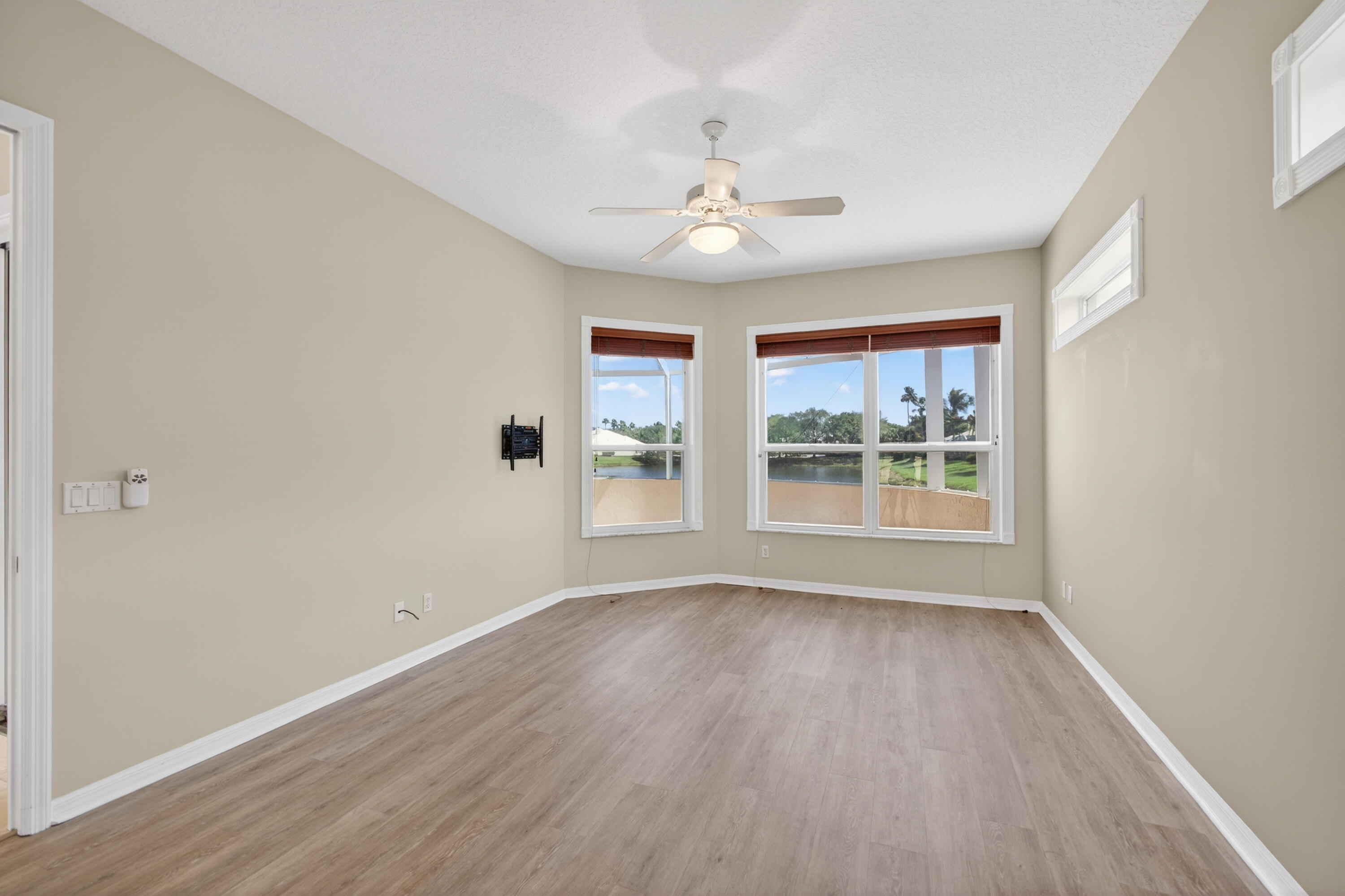 MONARCH - Residential