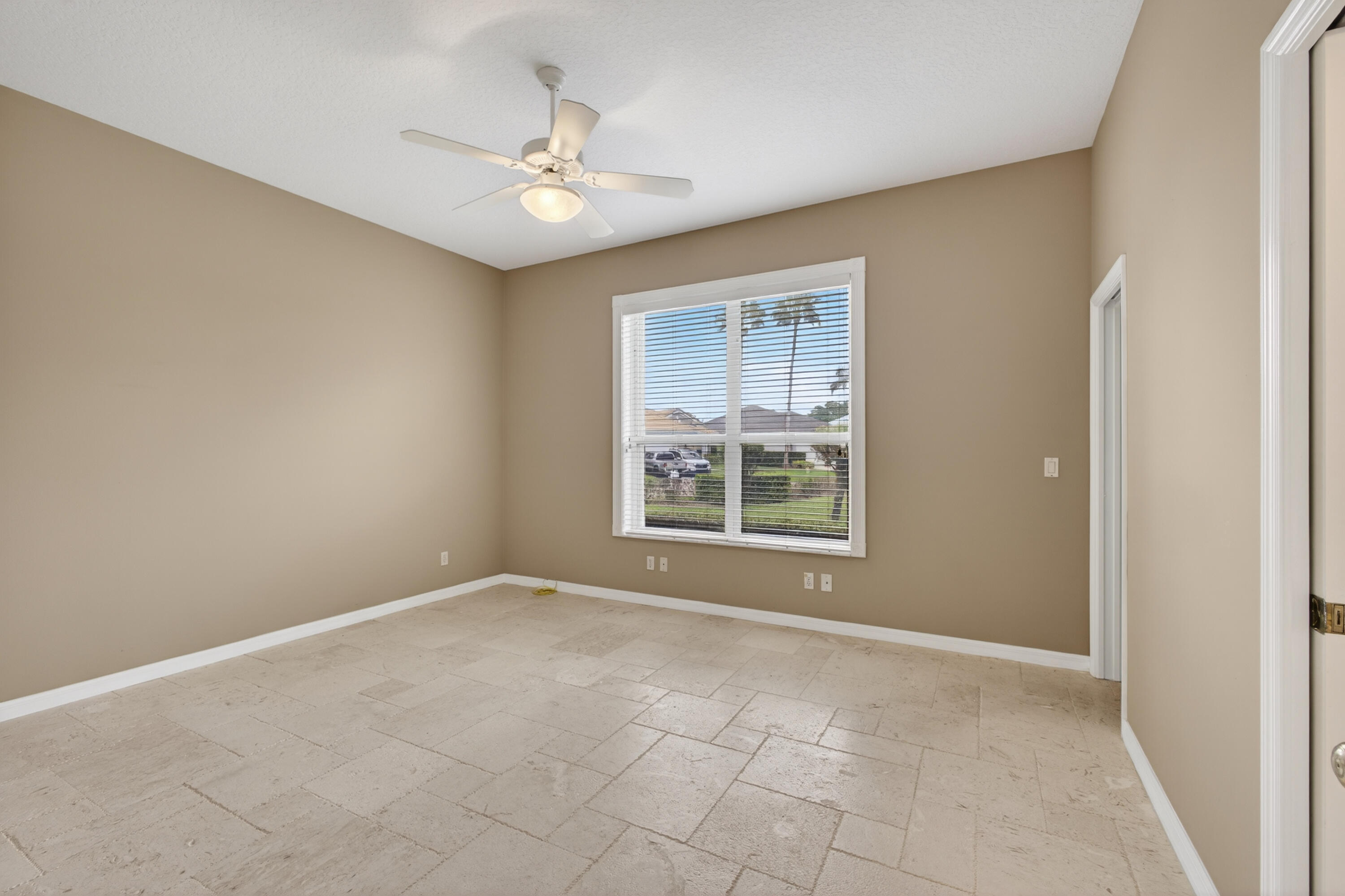 MONARCH - Residential