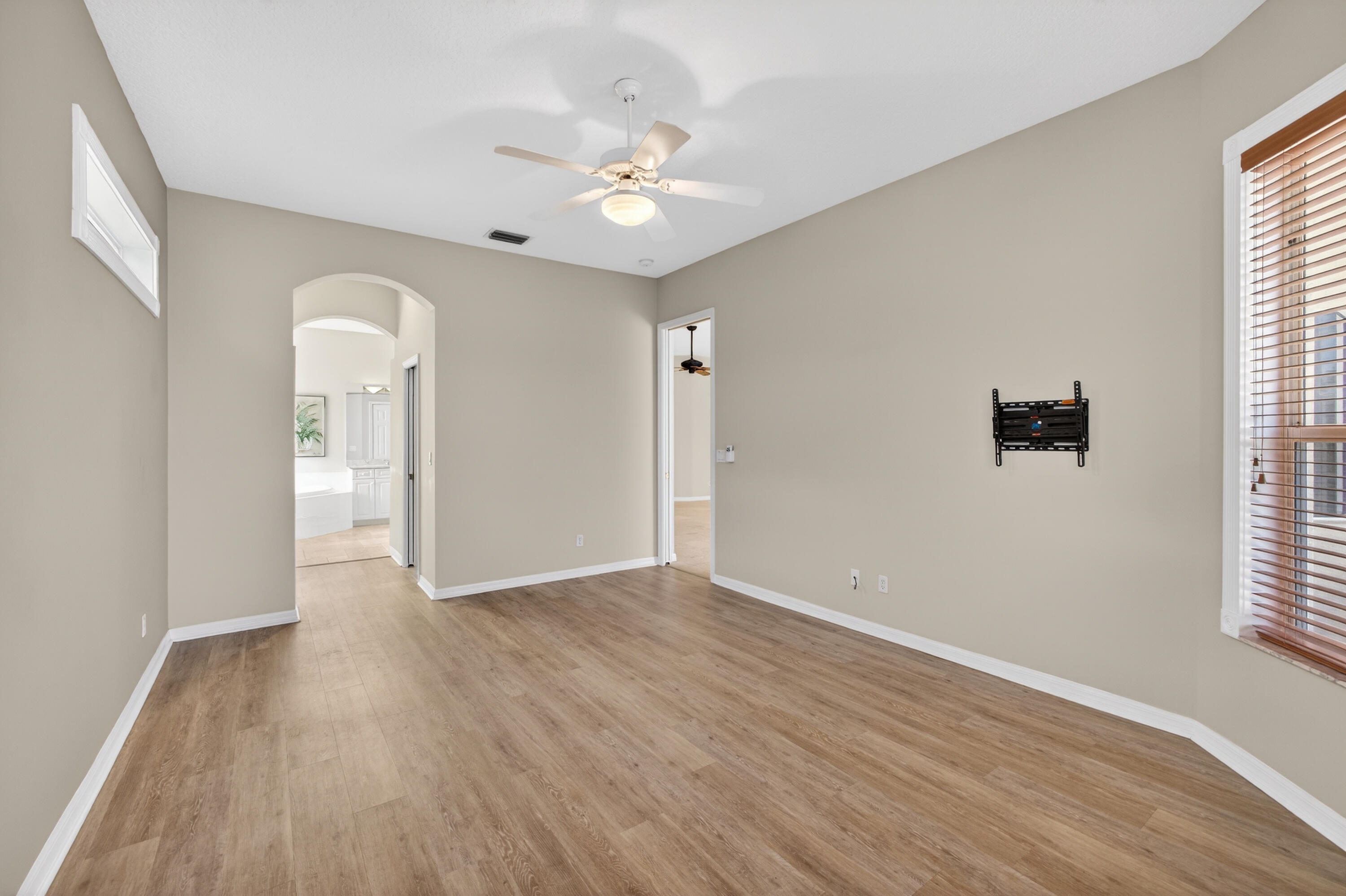 MONARCH - Residential