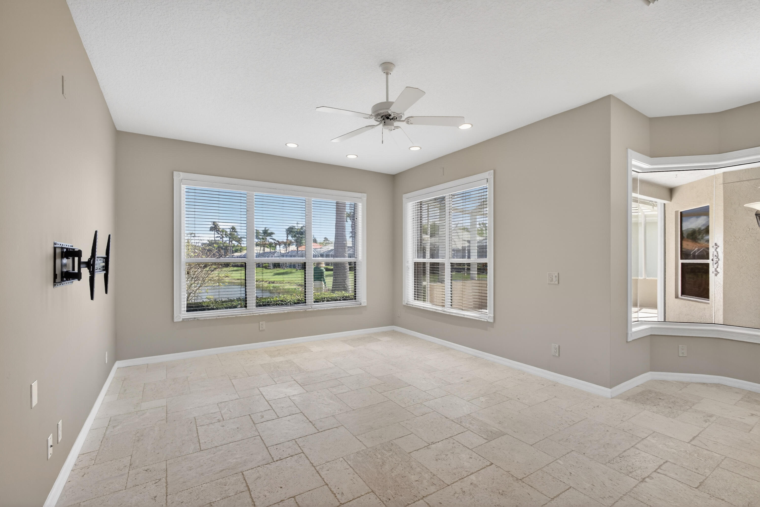 MONARCH - Residential