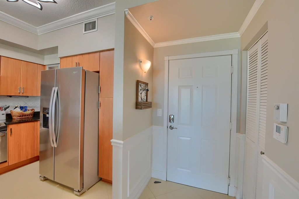 Photo of 804 E Windward 603 Way #603, Lantana, FL 33462 (MLS # R11104306)