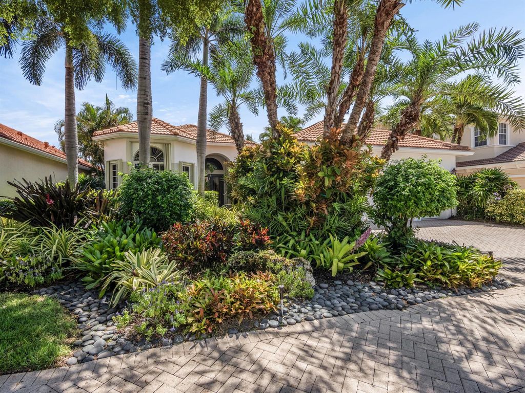 Photo of 114 San Marco Drive, Palm Beach Gardens, FL 33418 (MLS # R10908783)