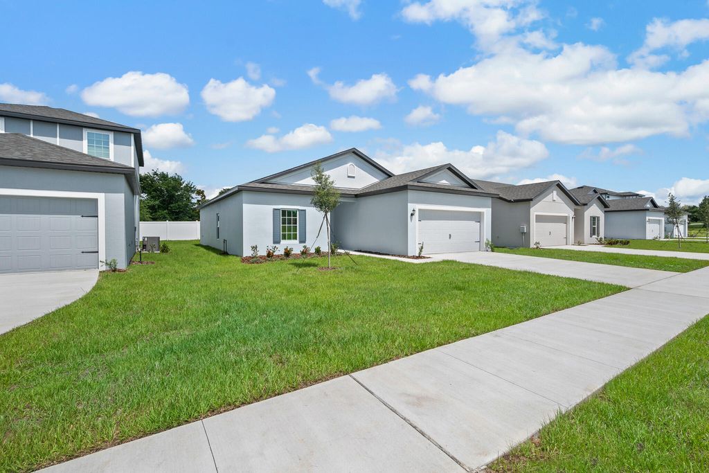 Photo of 5302 Myrtle Drive, Fort Pierce, FL 34982 (MLS # F10544620)