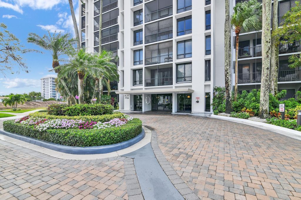Photo of 7754 Lakeside Boulevard #446, Boca Raton, FL 33434 (MLS # B26023305)