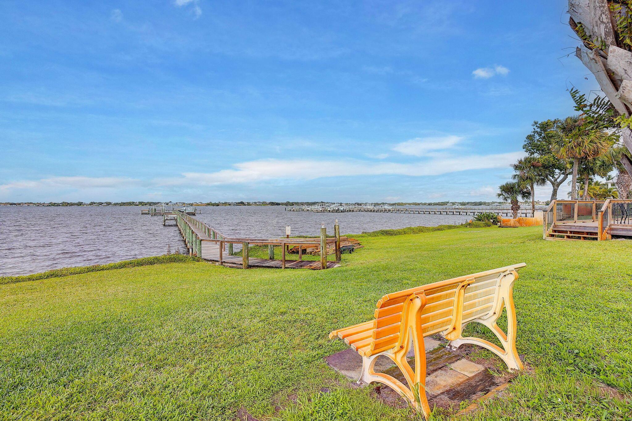 FISHERMANS PARADISE - Residential