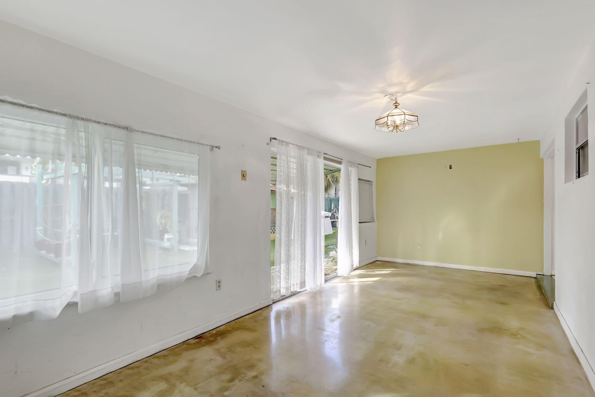 FISHERMANS PARADISE - Residential