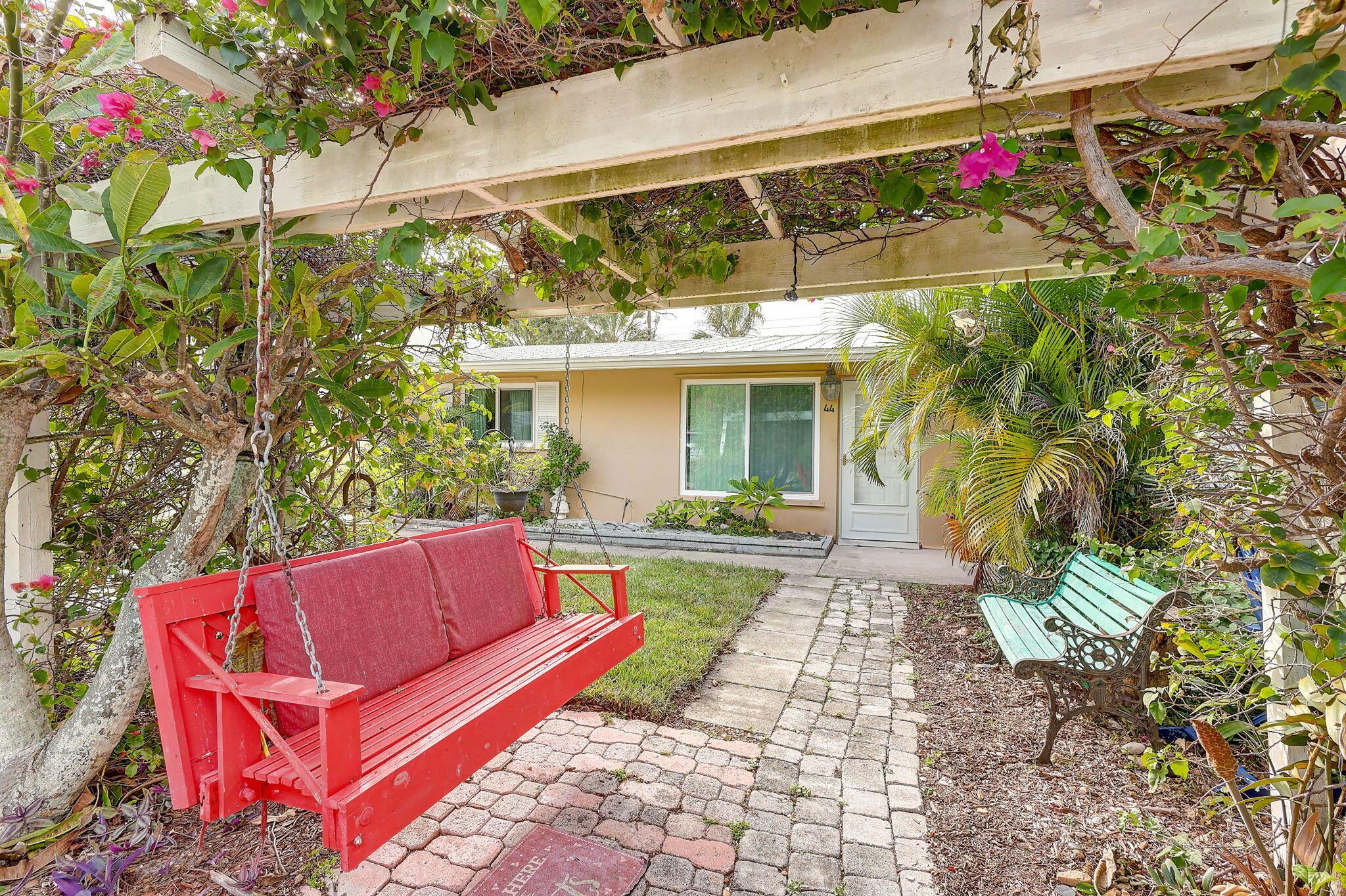 FISHERMANS PARADISE - Residential