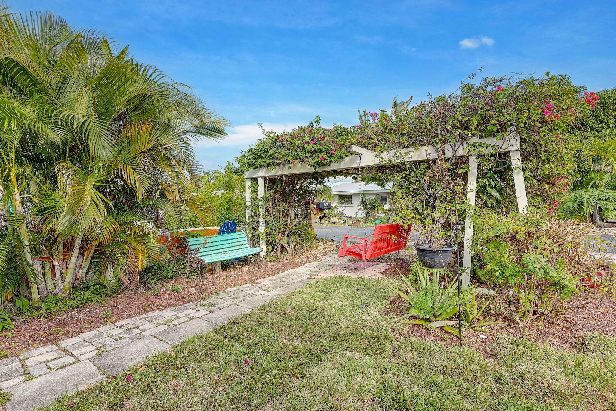 FISHERMANS PARADISE - Residential