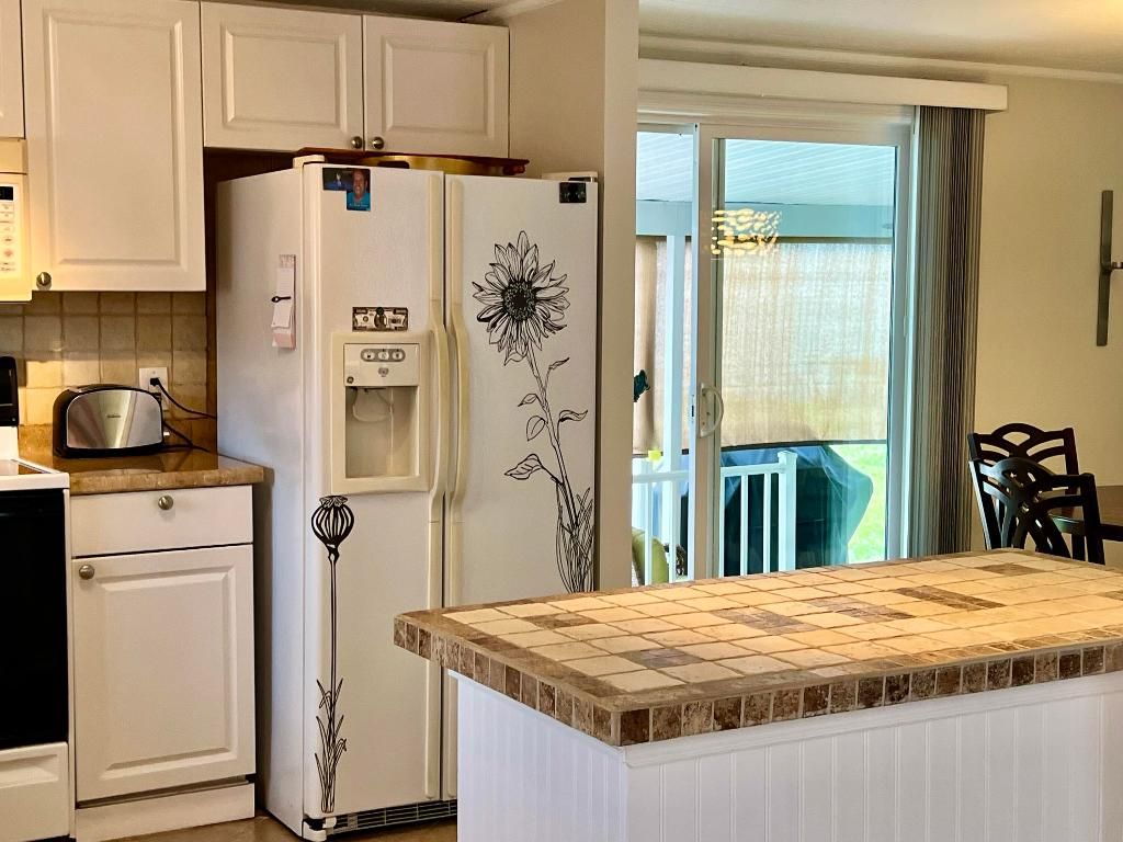 Photo of 3325 St, Hollywood, FL 33021 (MLS # R11157251)