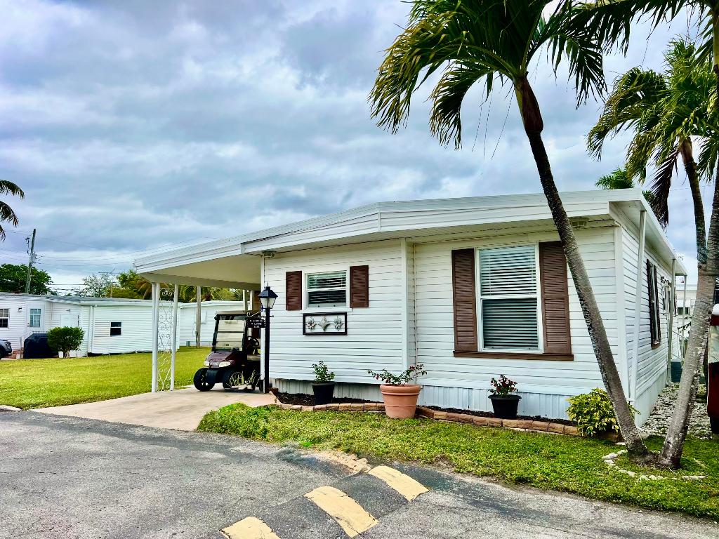 Orangebrook Harbor - Residential