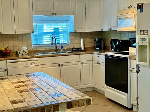 3325 Street Street Hollywood FL 33021