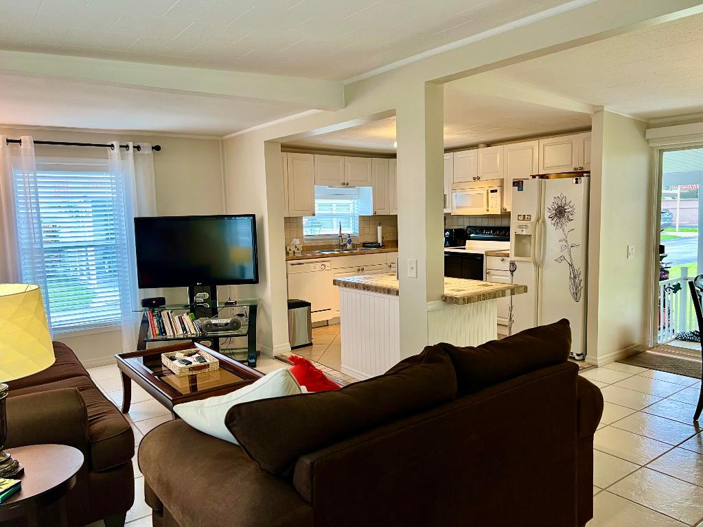 Orangebrook Harbor - Residential