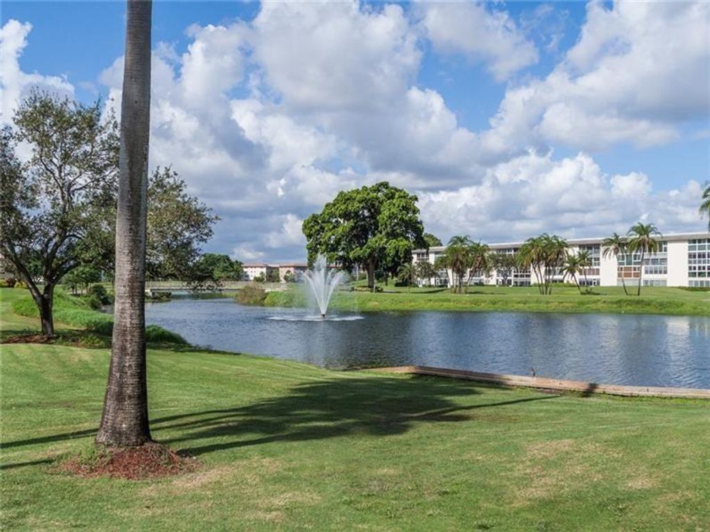 Photo of 2404 Antigua Circle #E-4, Coconut Creek, FL 33066 (MLS # F10373176)