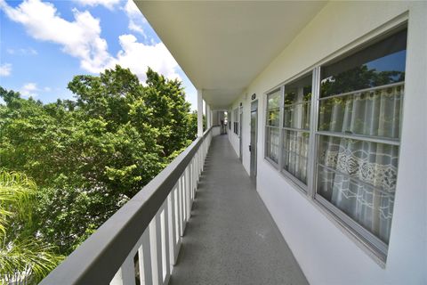 A home in Deerfield Beach