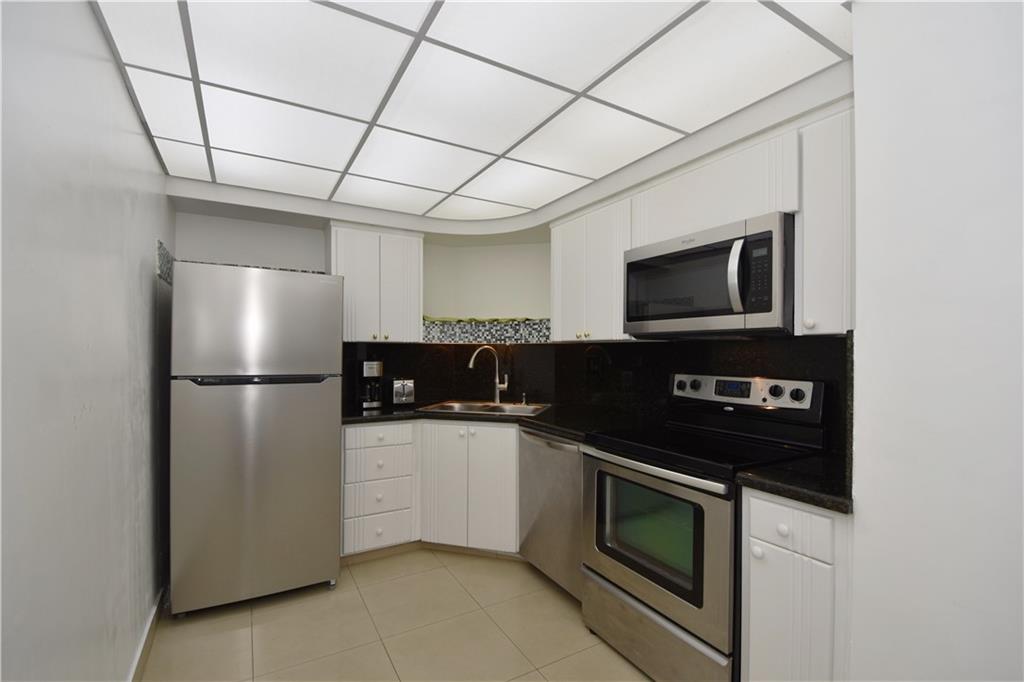 CORAL RIDGE TOWERS SOUTH - Residential