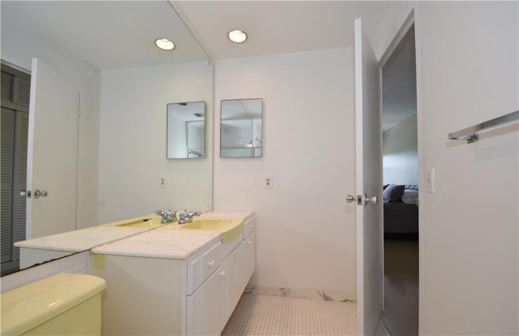 CORAL RIDGE TOWERS SOUTH - Residential