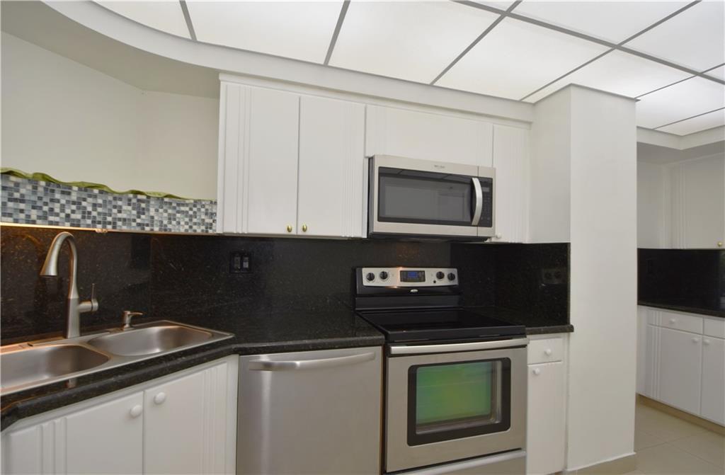 CORAL RIDGE TOWERS SOUTH - Residential