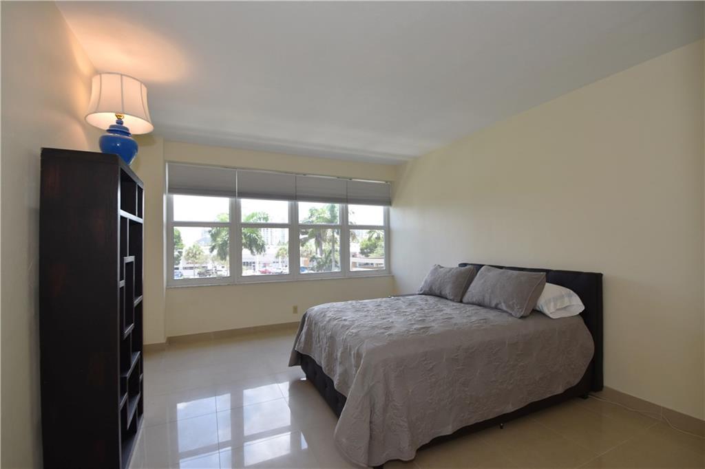 CORAL RIDGE TOWERS SOUTH - Residential