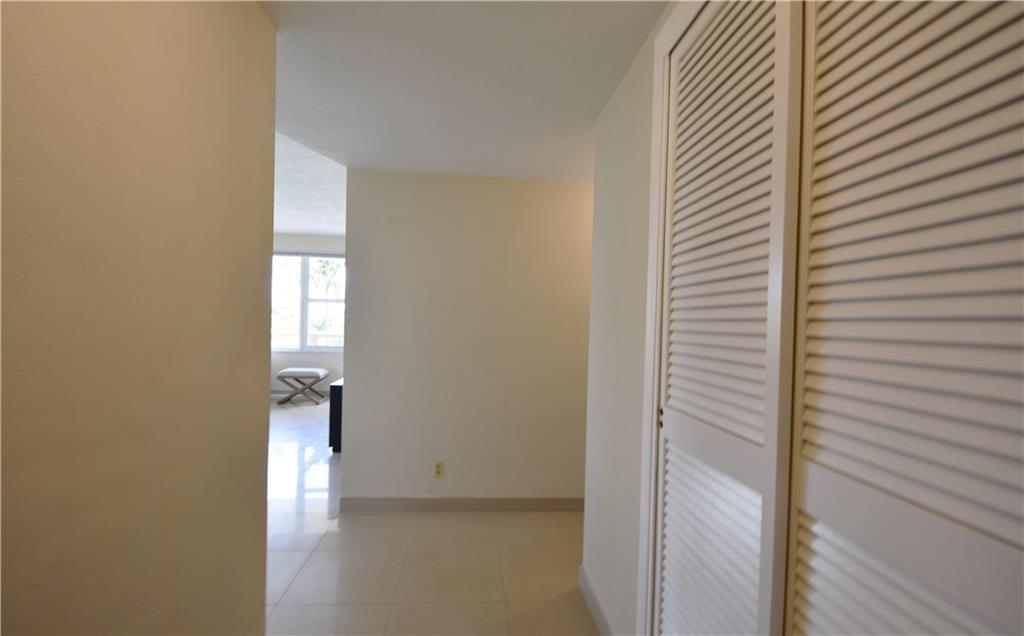 CORAL RIDGE TOWERS SOUTH - Residential