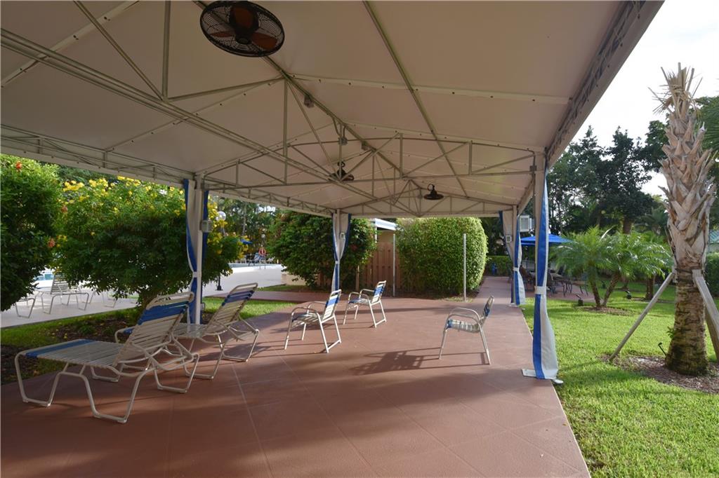 CORAL RIDGE TOWERS SOUTH - Residential